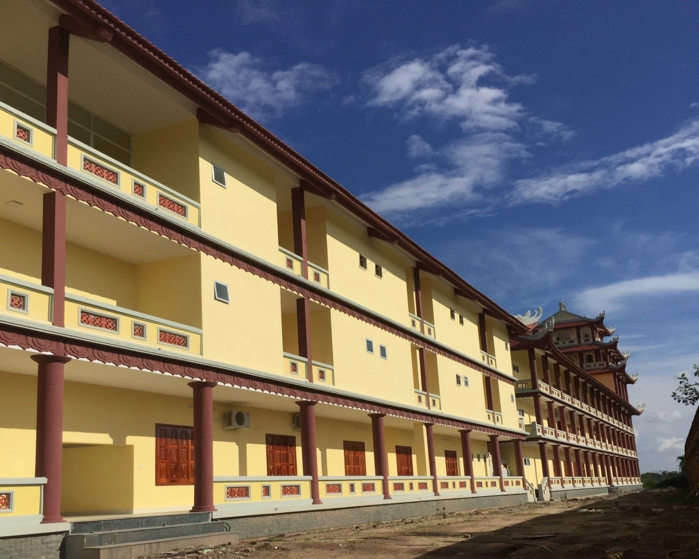  海防佛学院建设